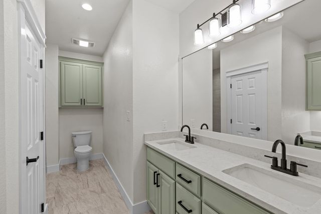 362 Englewood Dr, Kerrville, TX 78028