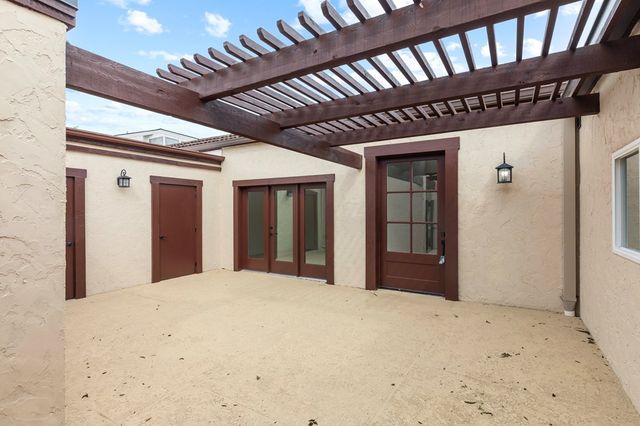 362 Englewood Dr, Kerrville, TX 78028