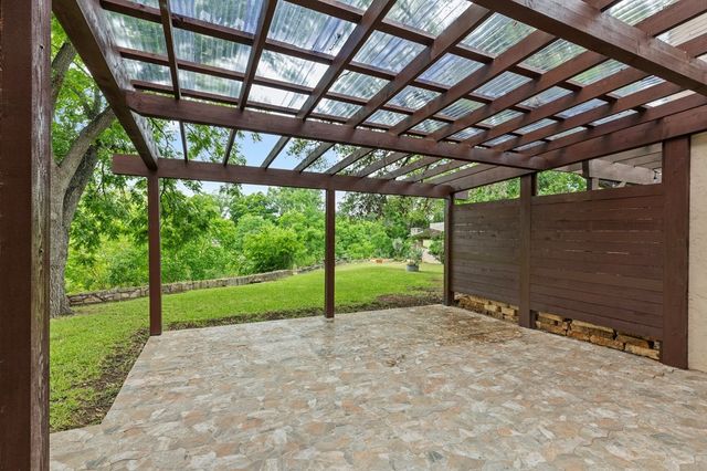362 Englewood Dr, Kerrville, TX 78028