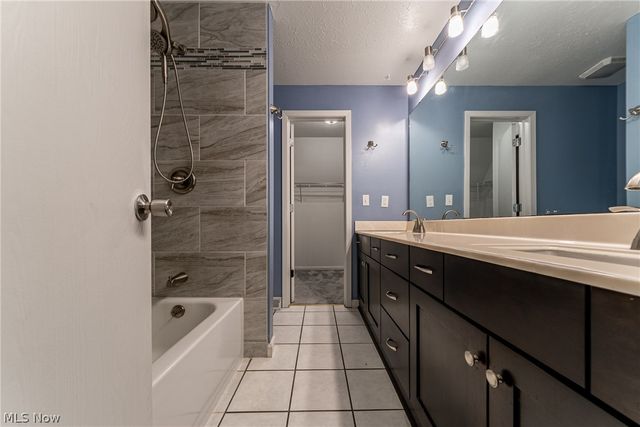 68 Landings Way, Avon Lake, OH 44012