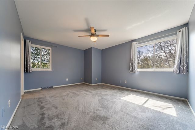 68 Landings Way, Avon Lake, OH 44012