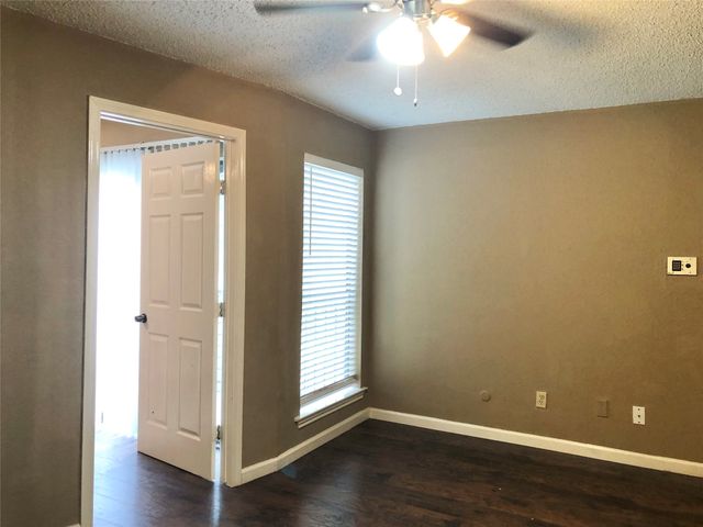 9803 Walnut Street 302, Dallas, TX 75243