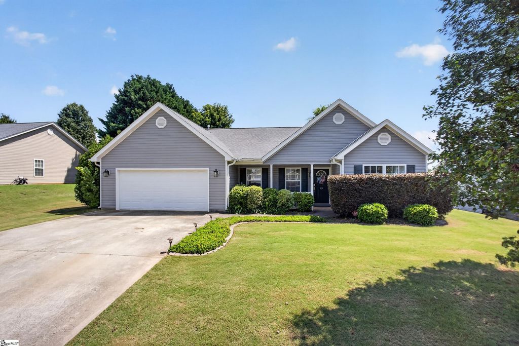 113 Baltic Avenue, Anderson, SC 29621