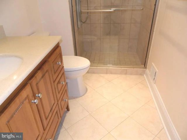 2800 VIXEN LN, Silver Spring, MD 20906