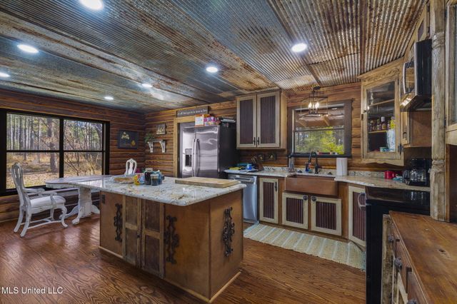 30477 Attala Highway 19, West, MS 39192