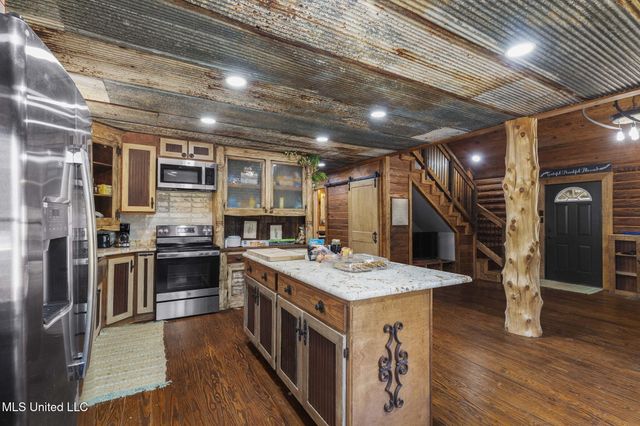 30477 Attala Highway 19, West, MS 39192