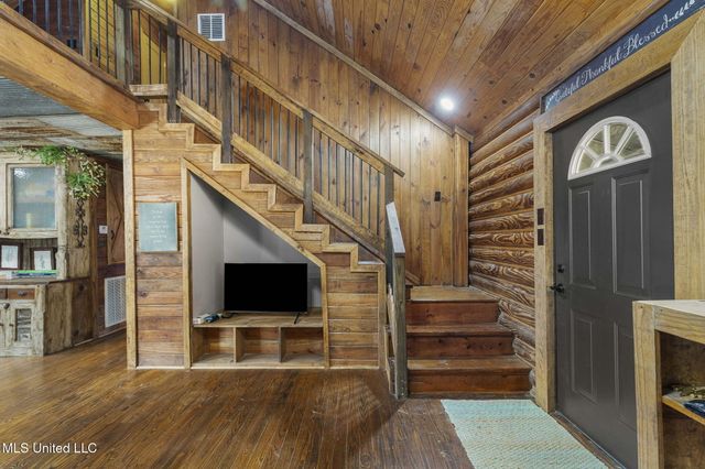 30477 Attala Highway 19, West, MS 39192