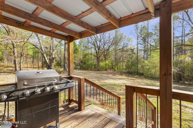 30477 Attala Highway 19, West, MS 39192