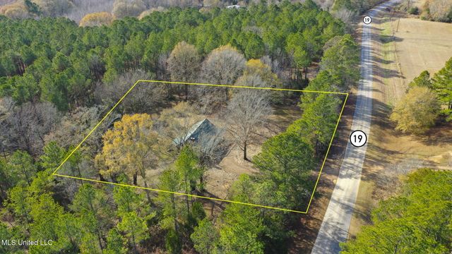 30477 Attala Highway 19, West, MS 39192