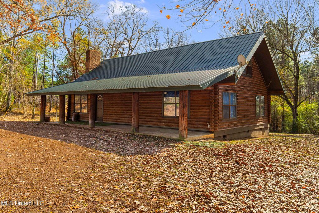 30477 Attala Highway 19, West, MS 39192