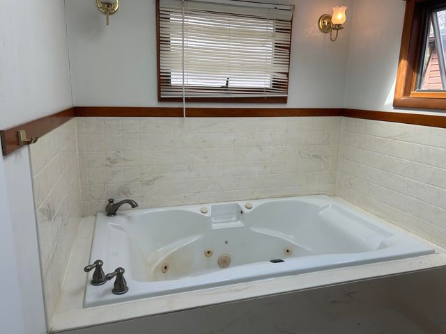 8212 W 128th Place, Cedar Lake, IN 46303