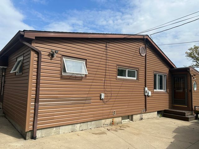 8212 W 128th Place, Cedar Lake, IN 46303