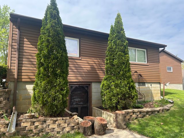 8212 W 128th Place, Cedar Lake, IN 46303