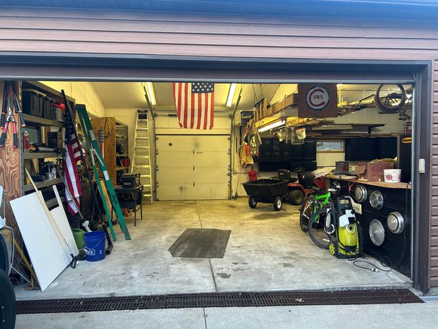 8212 W 128th Place, Cedar Lake, IN 46303