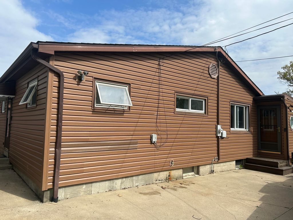 8212 W 128th Place, Cedar Lake, IN 46303