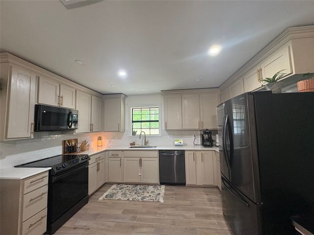 2648 Fm-2152, Mt Pleasant, TX 75455