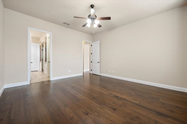 925 Sandy Hill, Burleson, TX 76028