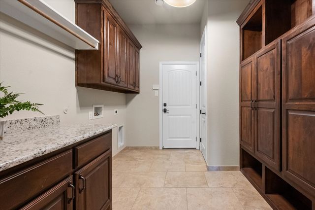 925 Sandy Hill, Burleson, TX 76028