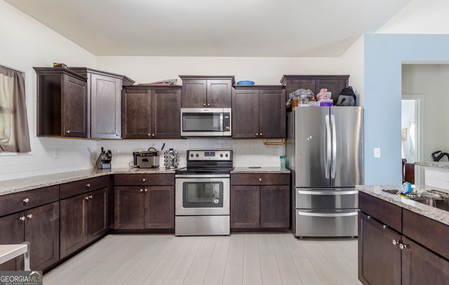 370 Springwater Way, Bremen, GA 30110