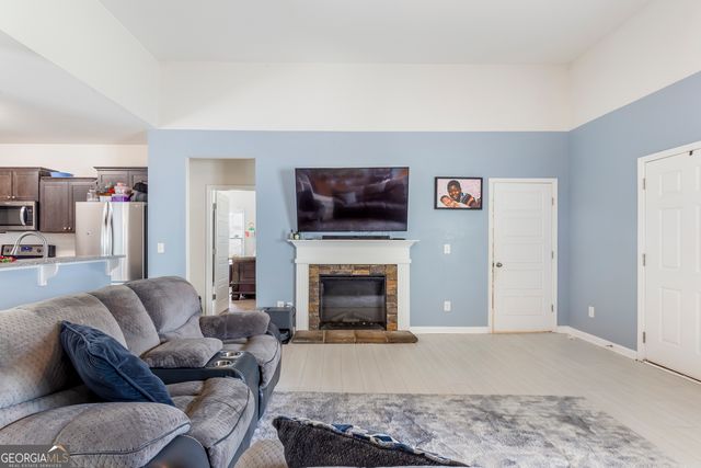 370 Springwater Way, Bremen, GA 30110