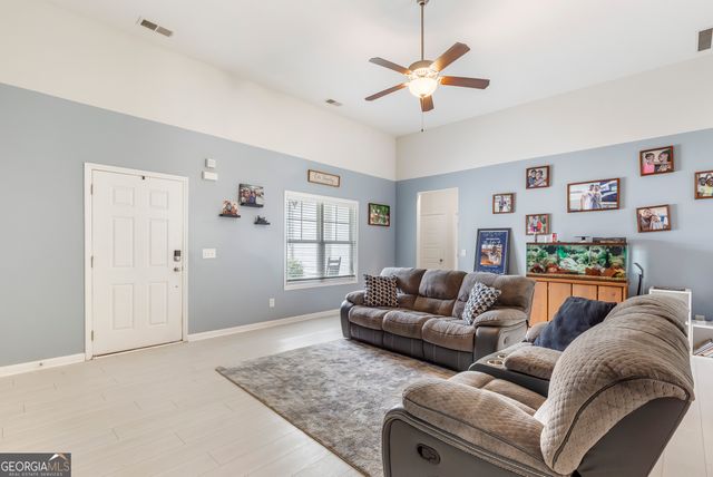 370 Springwater Way, Bremen, GA 30110