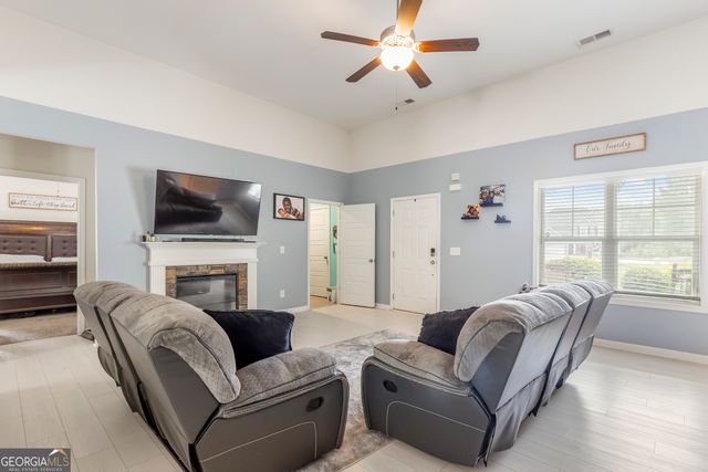 370 Springwater Way, Bremen, GA 30110