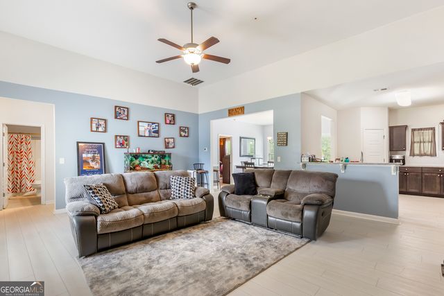 370 Springwater Way, Bremen, GA 30110