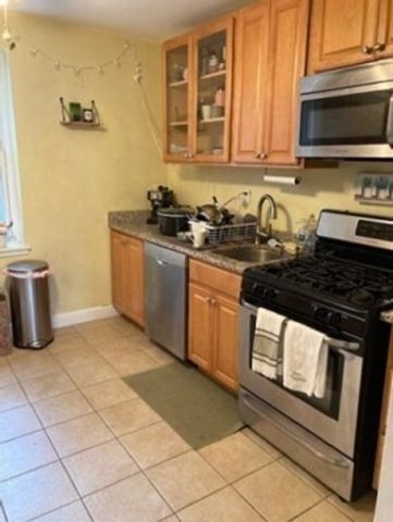 125 Farragut Rd 31, Boston, MA 02127