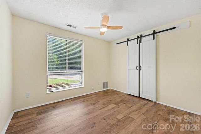 7319 Shadowlake Drive, Charlotte, NC 28226