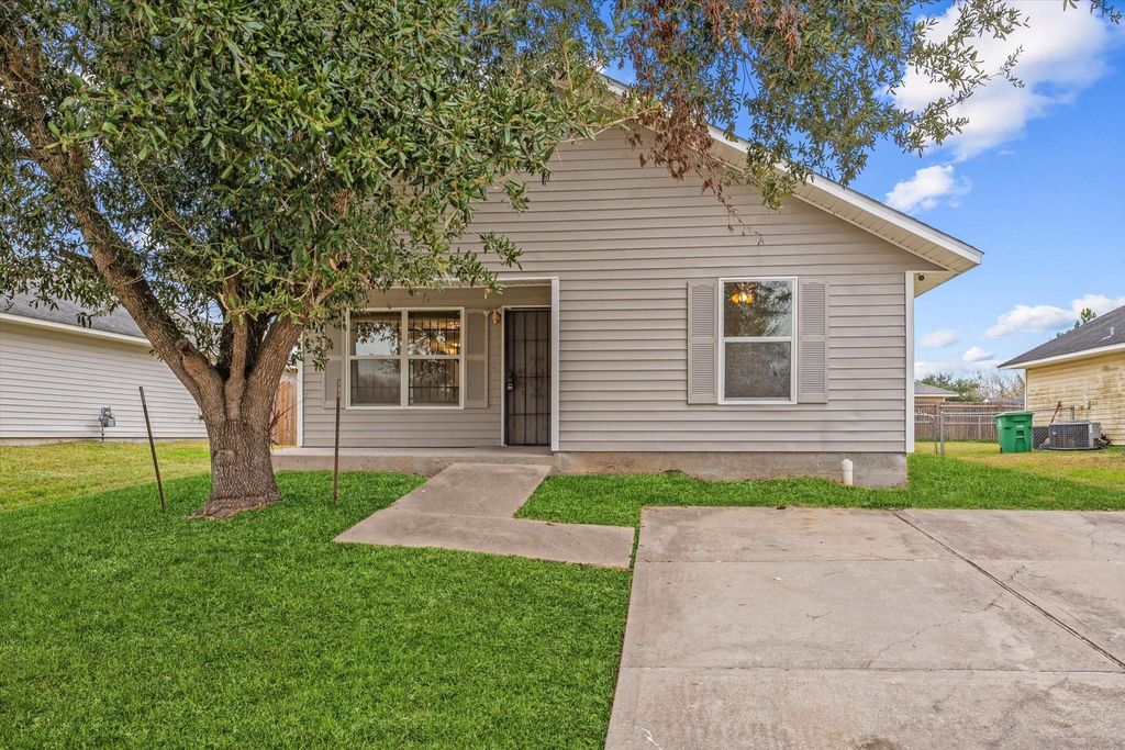11419 Roandale Drive, Houston, TX 77048