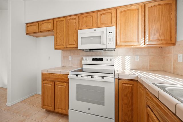 3304 S Ridge Avenue, Bullhead City, AZ 86429