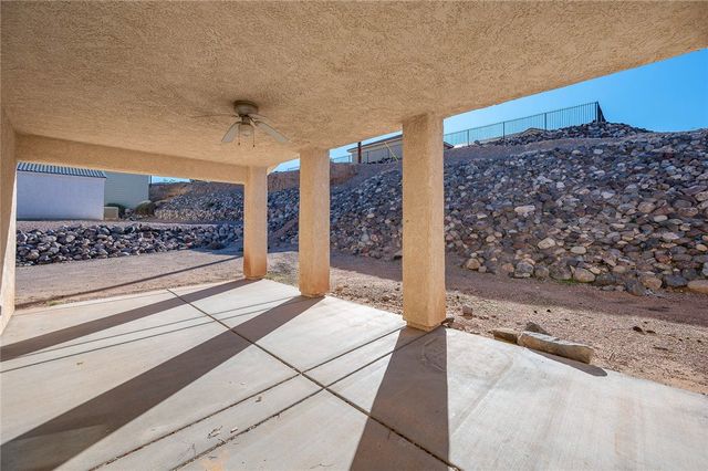 3304 S Ridge Avenue, Bullhead City, AZ 86429