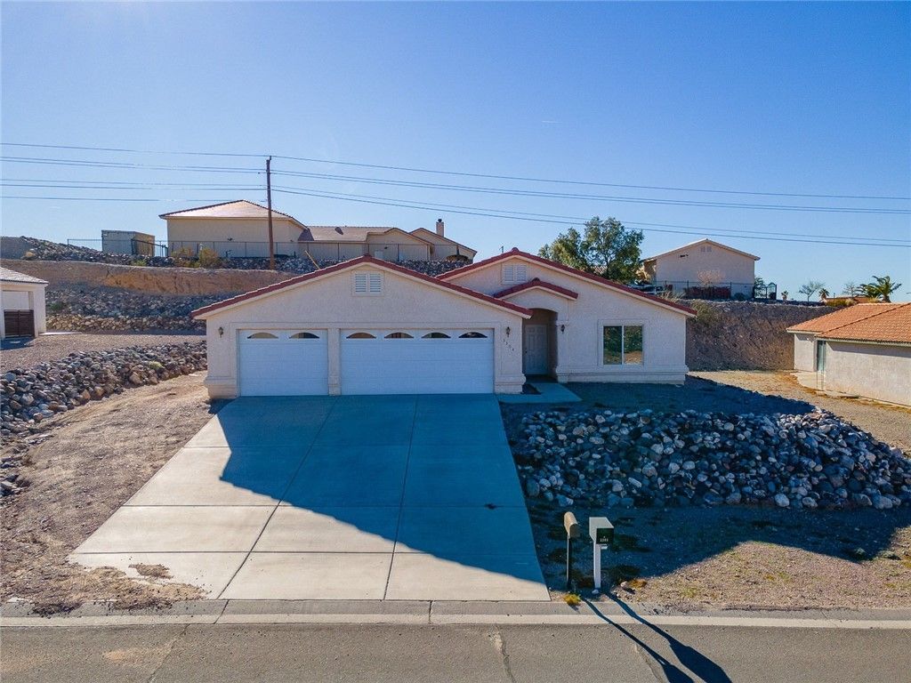 3304 S Ridge Avenue, Bullhead City, AZ 86429