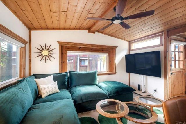 123 Jasper 35, Encinitas, CA 92024