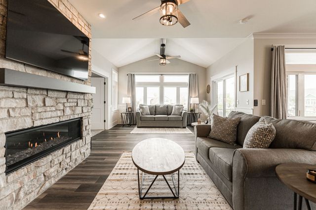 16 Kloe Lane 16, Sycamore, IL 60178
