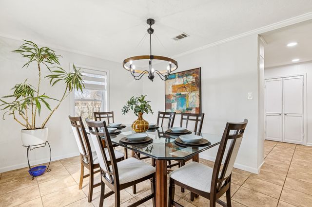 1012 Cowling Road, Sanger, TX 76266