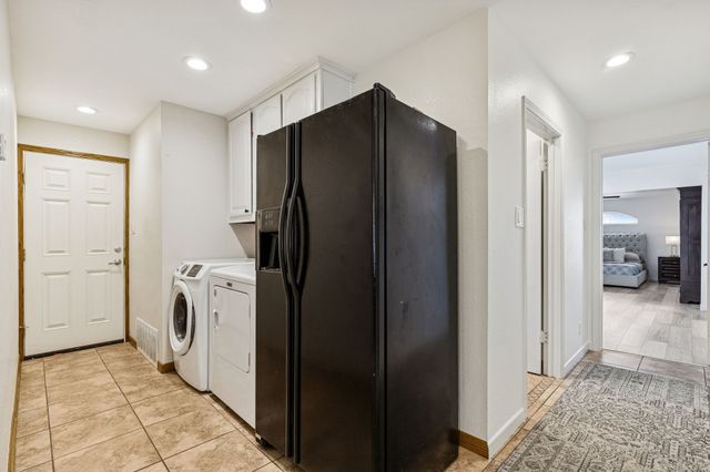 1012 Cowling Road, Sanger, TX 76266