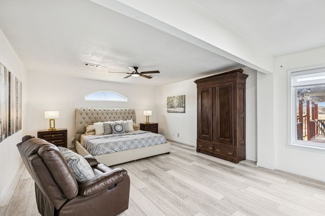 1012 Cowling Road, Sanger, TX 76266