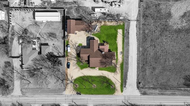 1012 Cowling Road, Sanger, TX 76266