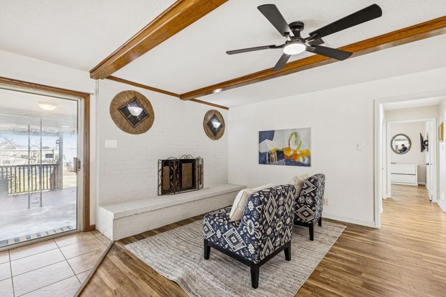 1012 Cowling Road, Sanger, TX 76266