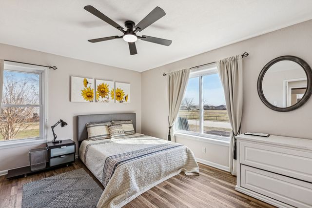 1012 Cowling Road, Sanger, TX 76266