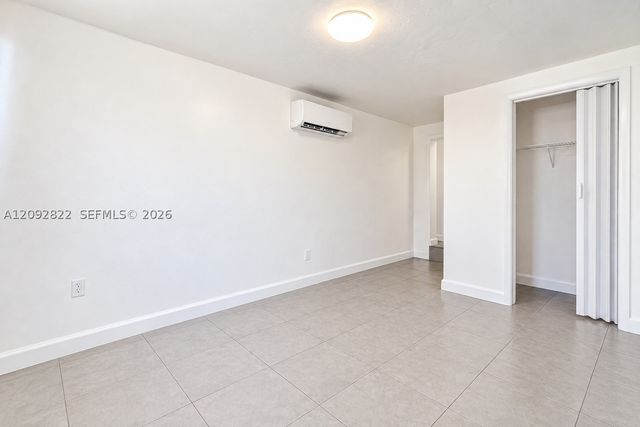 215 NW 67th Ave, Miami, FL 33126