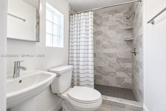 215 NW 67th Ave, Miami, FL 33126