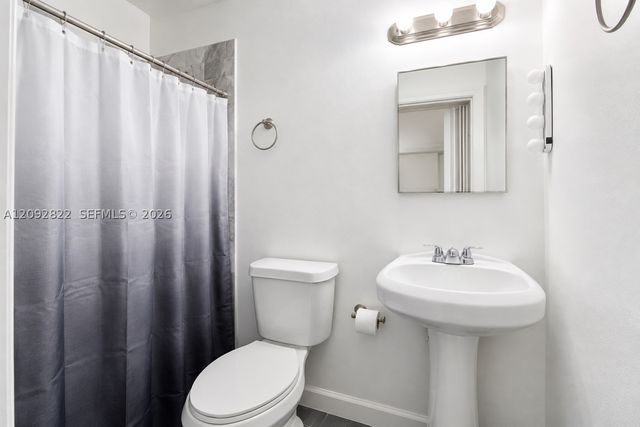 215 NW 67th Ave, Miami, FL 33126