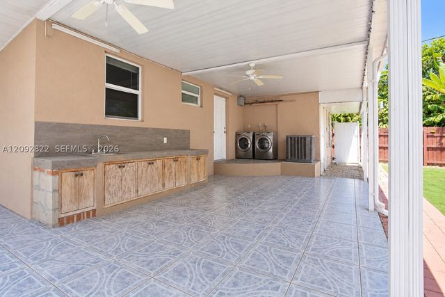 215 NW 67th Ave, Miami, FL 33126
