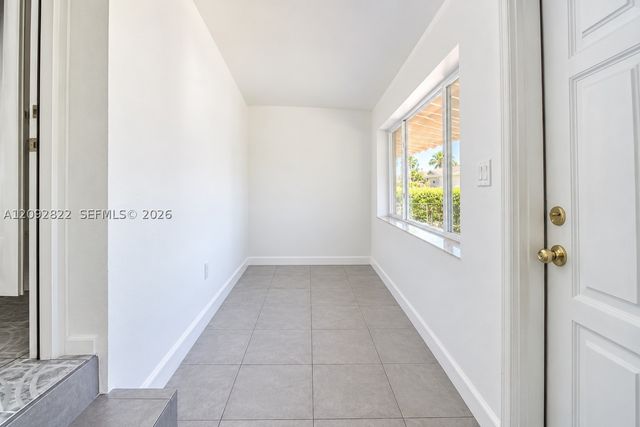 215 NW 67th Ave, Miami, FL 33126