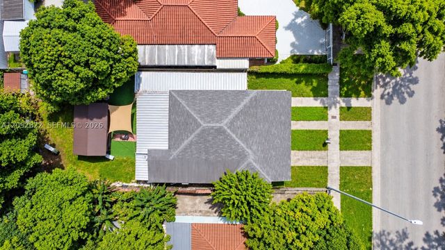 215 NW 67th Ave, Miami, FL 33126