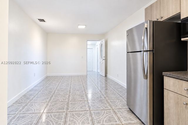 215 NW 67th Ave, Miami, FL 33126