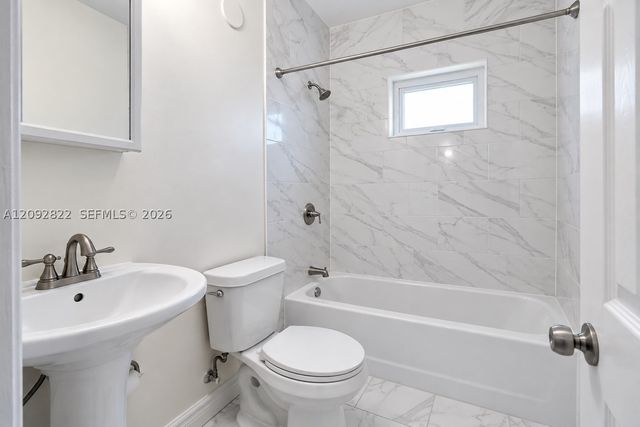 215 NW 67th Ave, Miami, FL 33126