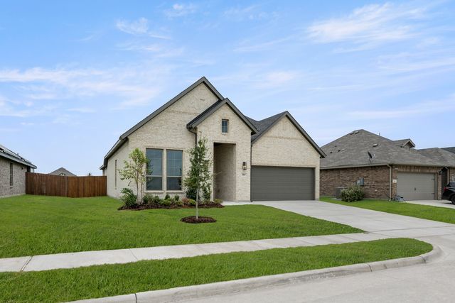 144 Trinity Street, Grandview, TX 76050